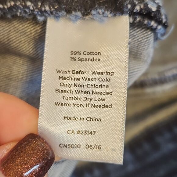 Talbots Simply Flattering 5-Pocket medium blue Curvy cut straight leg jeans 12P - Picture 6 of 6